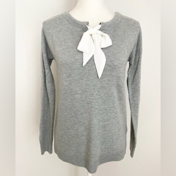Banana Republic Sweaters - 3/25 promo! Banana Republic bow wool blend sweater